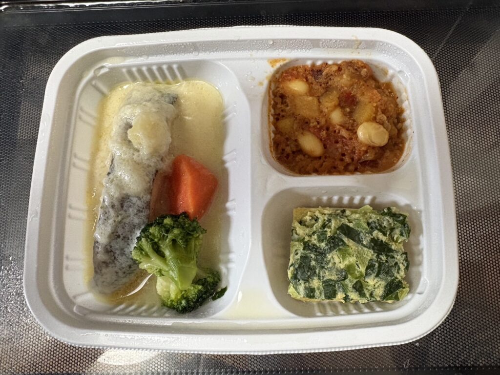 モグモデリのカレイと野菜のまろやかクリーム煮のワンプレート